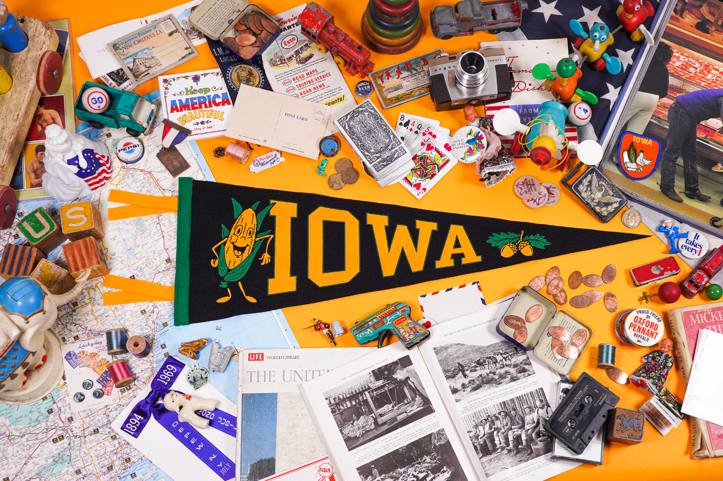 Retro Iowa Pennant