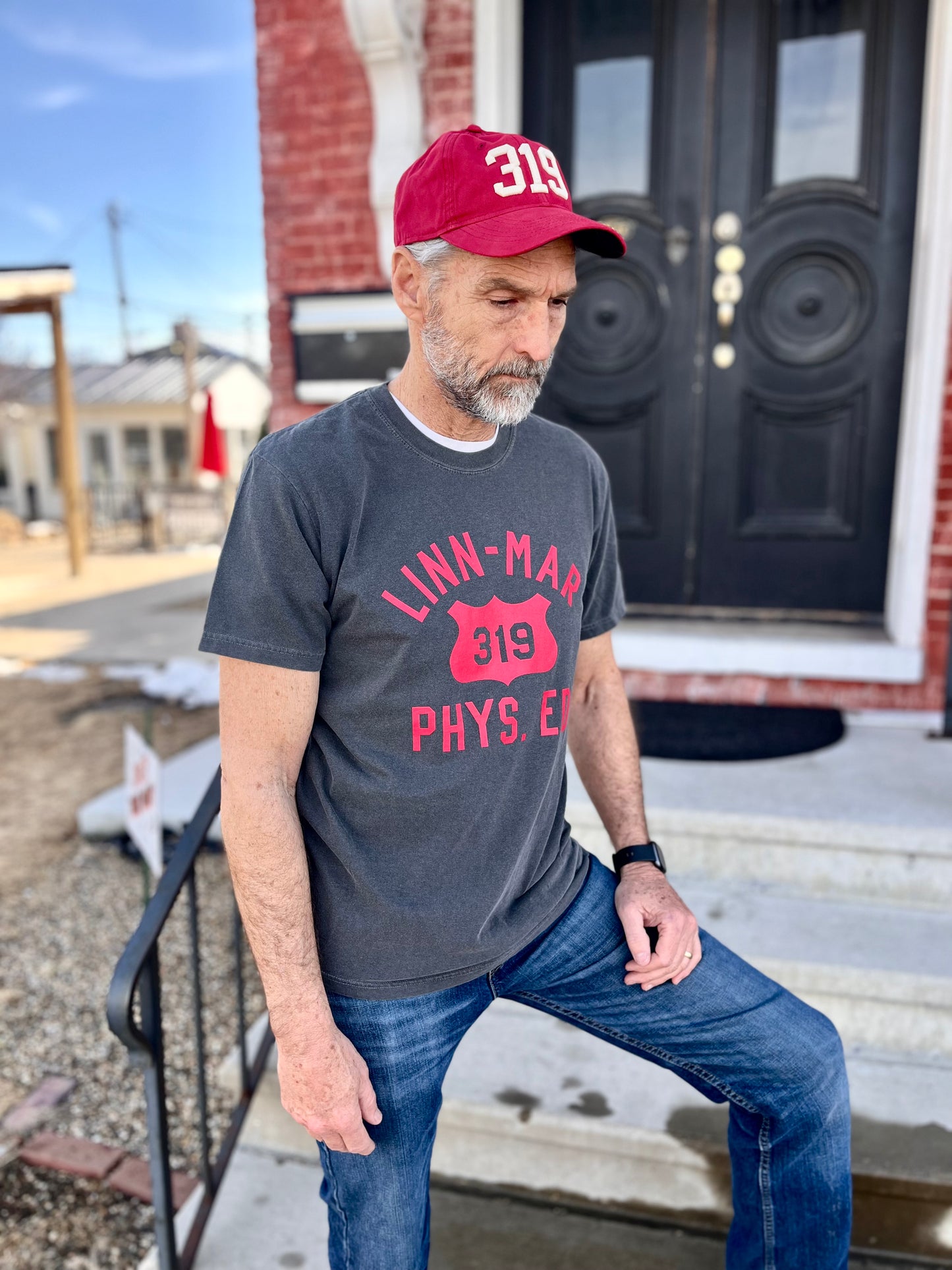 Linn Mar Phys Ed 319 Tee