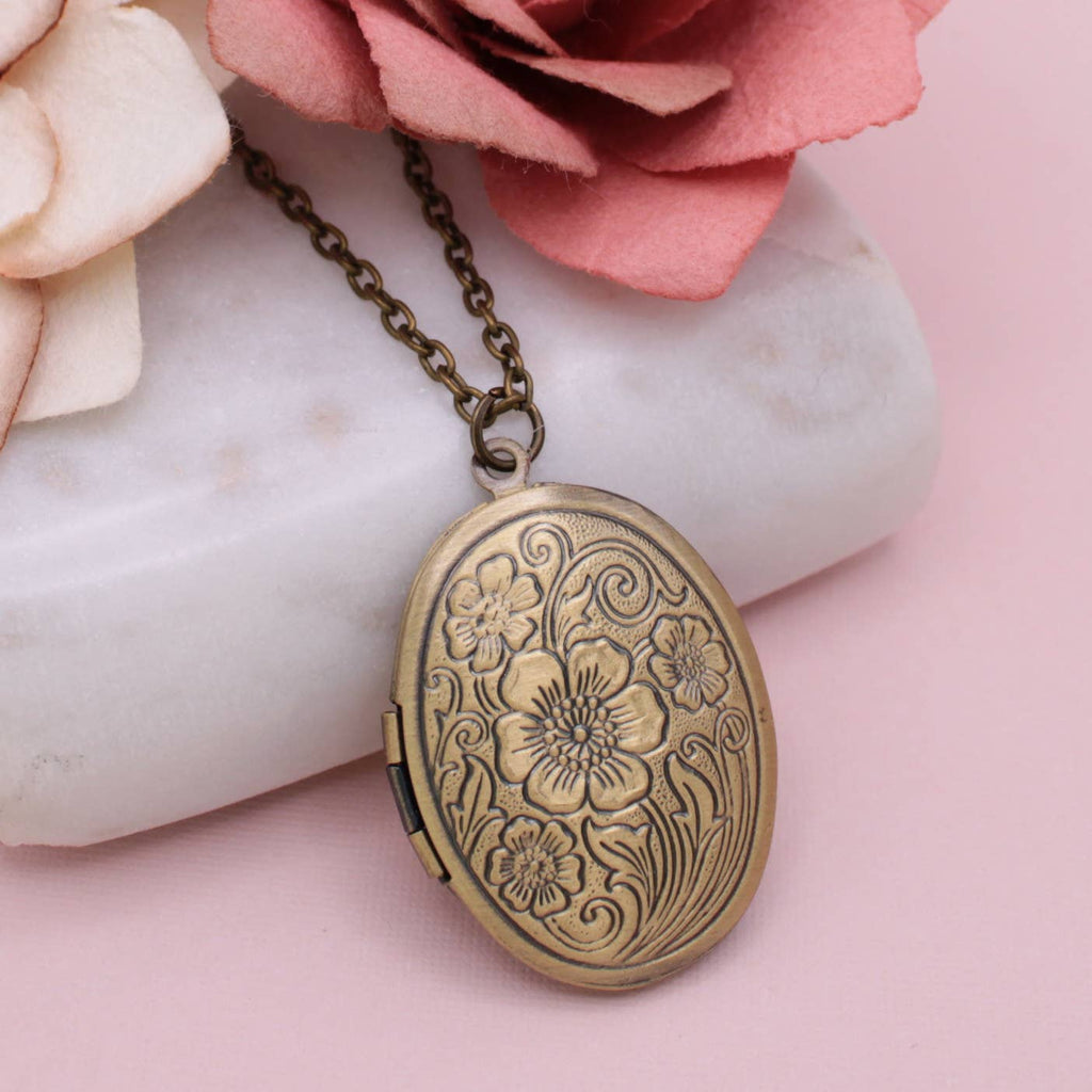 Vintage Gold Floral Locket Necklace