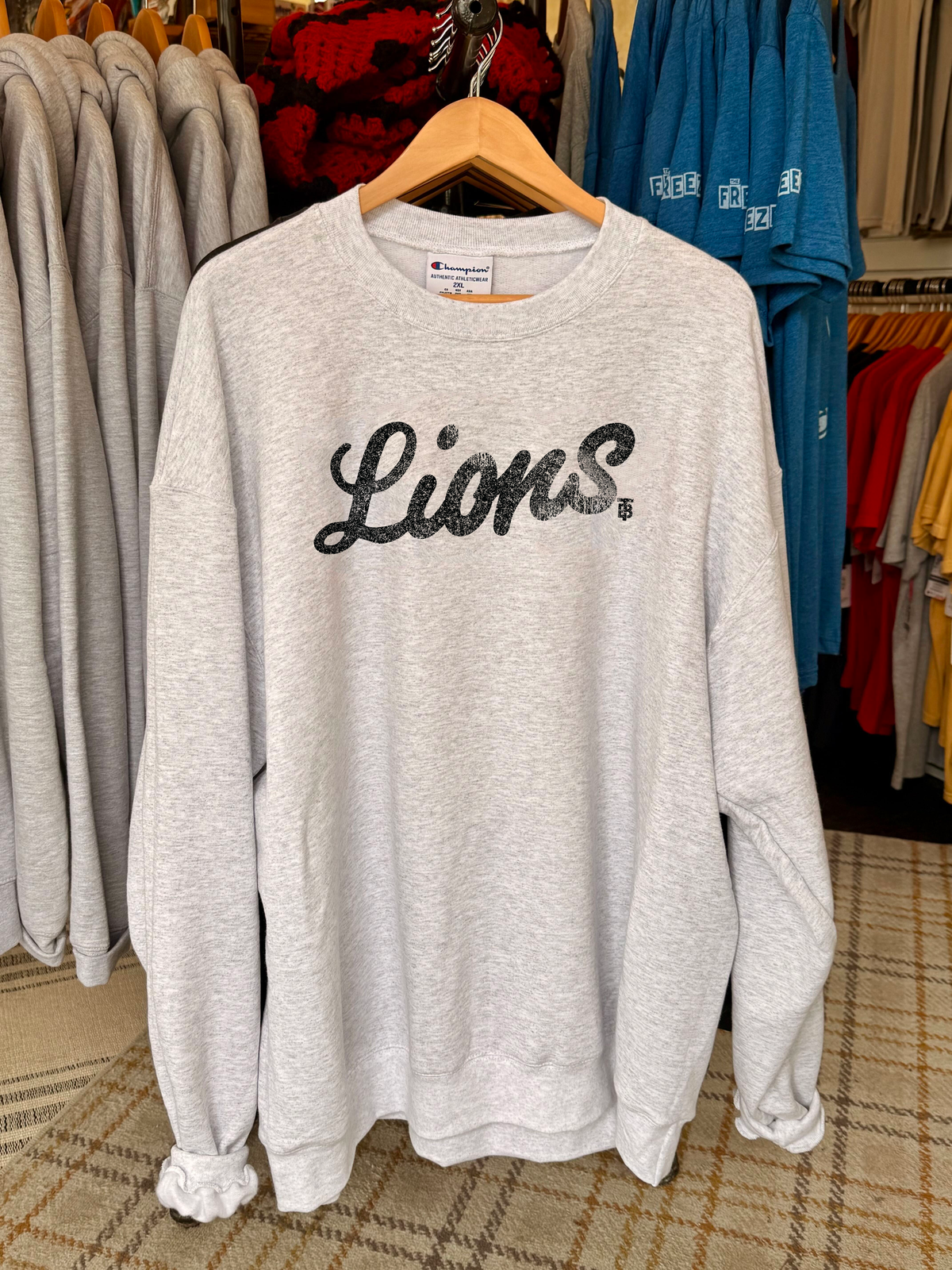 **PRE-ORDER** Lions Crewneck